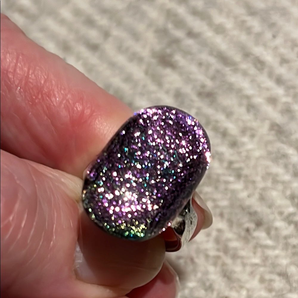 Dichroic glass pink / green Ring 5